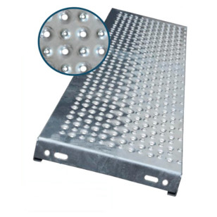 Marche escalier acier à picots antidérapants et petites perforations 600 x 240 mm galvanisée  