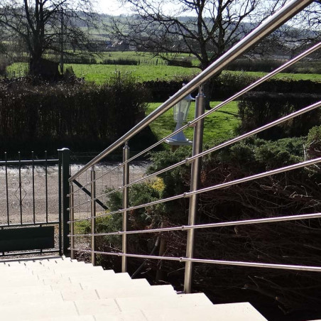 Garde corps inox en kit 5 barres à l'anglaise : rampe escalier, terrasse, balcon, mezzanine