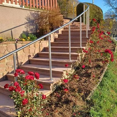 Rampe d'escalier exterieur sur poteaux, en kit, en inox brossé