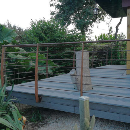 Garde corps terrasse acier design en kit 6 lisses et main courante