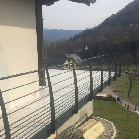 Garde corps terrasse ou balcon acier design en kit avec 10 lisses et main courante