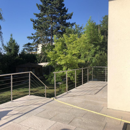 Barriere terrasse inox à câbles en kit à la française