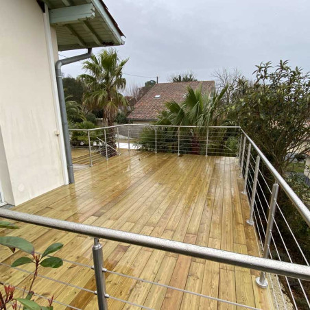 Balustrade de terrasse exterieur à câbles en inox en kit à la française