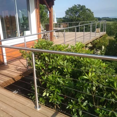 Garde corps de terrasse à câbles en inox en kit à la française
