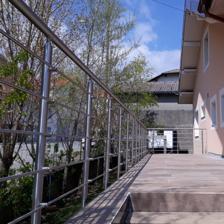 Garde corps de terrasse à 5 barres en inox en kit à l'anglaise