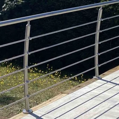 Garde corps de Terrasse à 5 barres Design Pont de Bateau en Inox en kit à la française