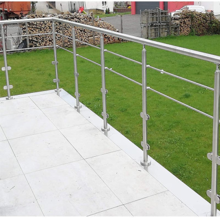 Garde corps de terrasse à verre et barres en inox à la française
