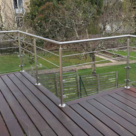 Garde corps de terrasse à verre et barres en inox à la française