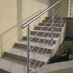 Garde corps d\'escalier à 5 lisses en kit à la française, en inox