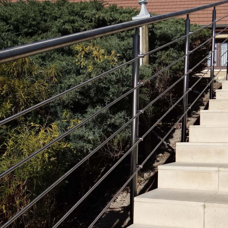 Garde corps d'escalier à 5 lisses en kit à l'anglaise, en inox