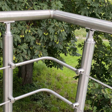 Garde corps d'escalier à 5 cables tendus en kit à l'anglaise, en inox