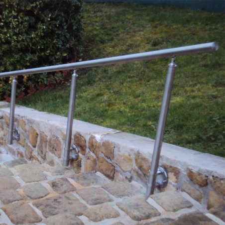 Main courante inox pose latérale sur muret en kit