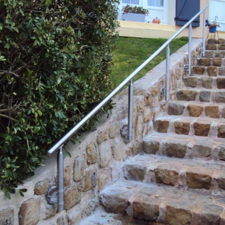 Main courante inox pose latérale sur muret en kit