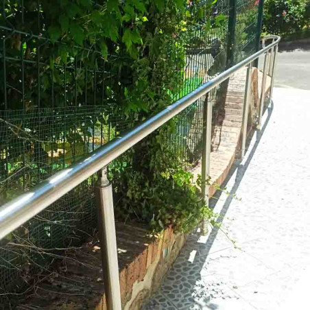 Main courante inox pose latérale sur muret en kit