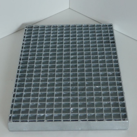 Caillebotis acier galvanisé sur mesure pressé maille 19/19 et porteurs 25/2 mm