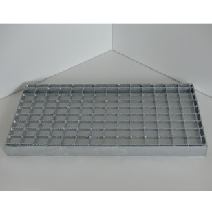 Caillebotis sur mesure cranté en acier galvanisé maille 30/19 et porteurs 30/3 mm