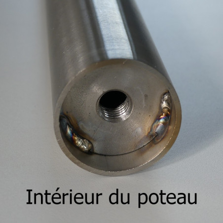 Vue intérieure du poteau angle 90 de garde corps 4 pinces verre 8,76mm pose traversante