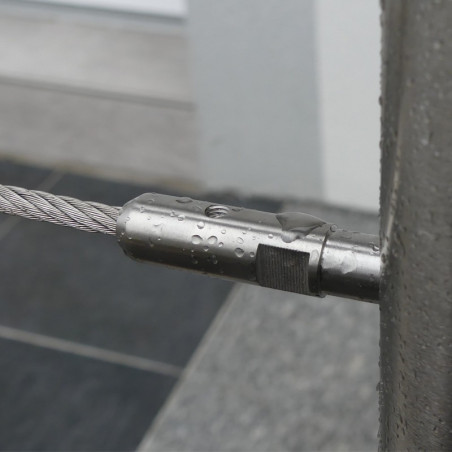 Détail du tendeur sur poteau départ de garde corps inox 6 câbles laqué RAL 7016 - avec serre câbles, tendeurs intégrés et cache 