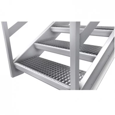 Marche escalier 900 x 270 mm caillebotis galvanisé maille 30 x 10 mm Marche escalier 900 x 270 mm caillebotis galvanisé maille 30 x 10 mm