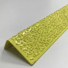 Nez de marche inox fortement antidérapant pour escalier longueur 2 mètres, jaune