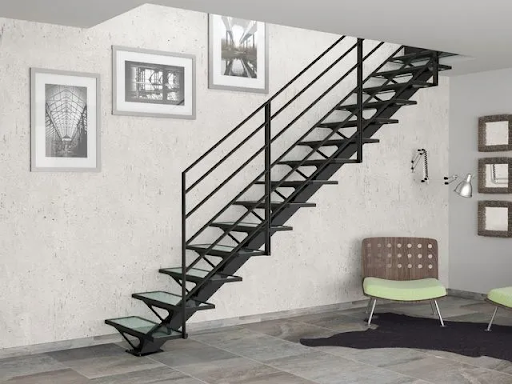 Rampe d’escalier en métal noir
