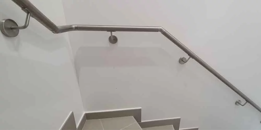 main courante escalier murale interieur en inox